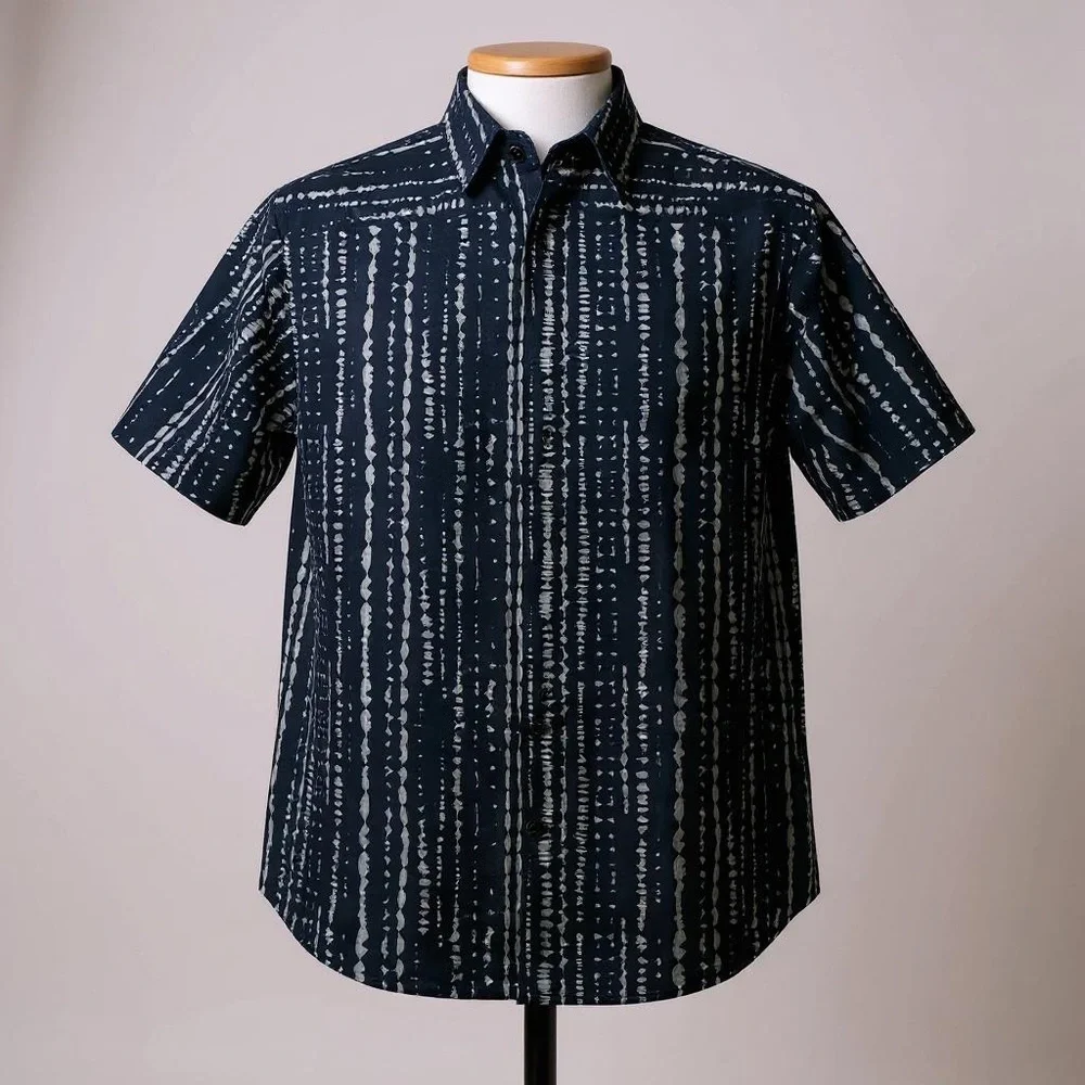 Banana Republic Black and Gray Casual Button Down Shirt‎